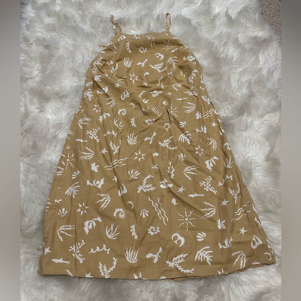 Wild Fable Tan Backless Dress with White Patterns vacation vibes